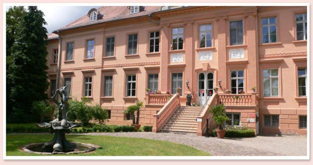 Schlosshotel Ruehstaedt Garni - Natur & Erholung An Der Elbe Exterior photo